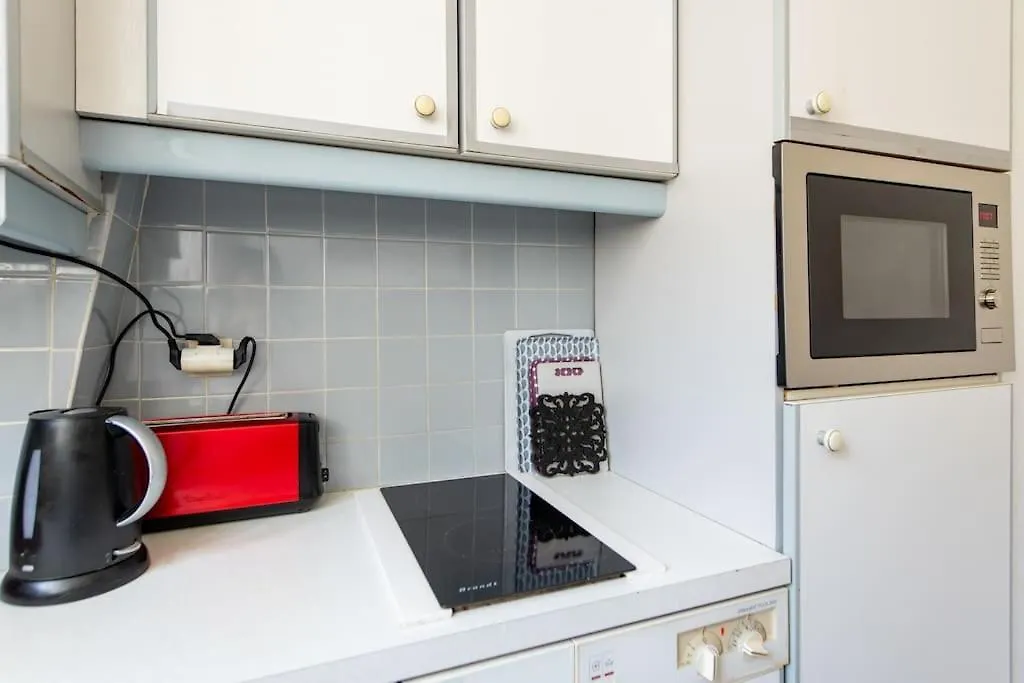 Lecourbe - Cosy Appartement Proche Montparnasse Paris France